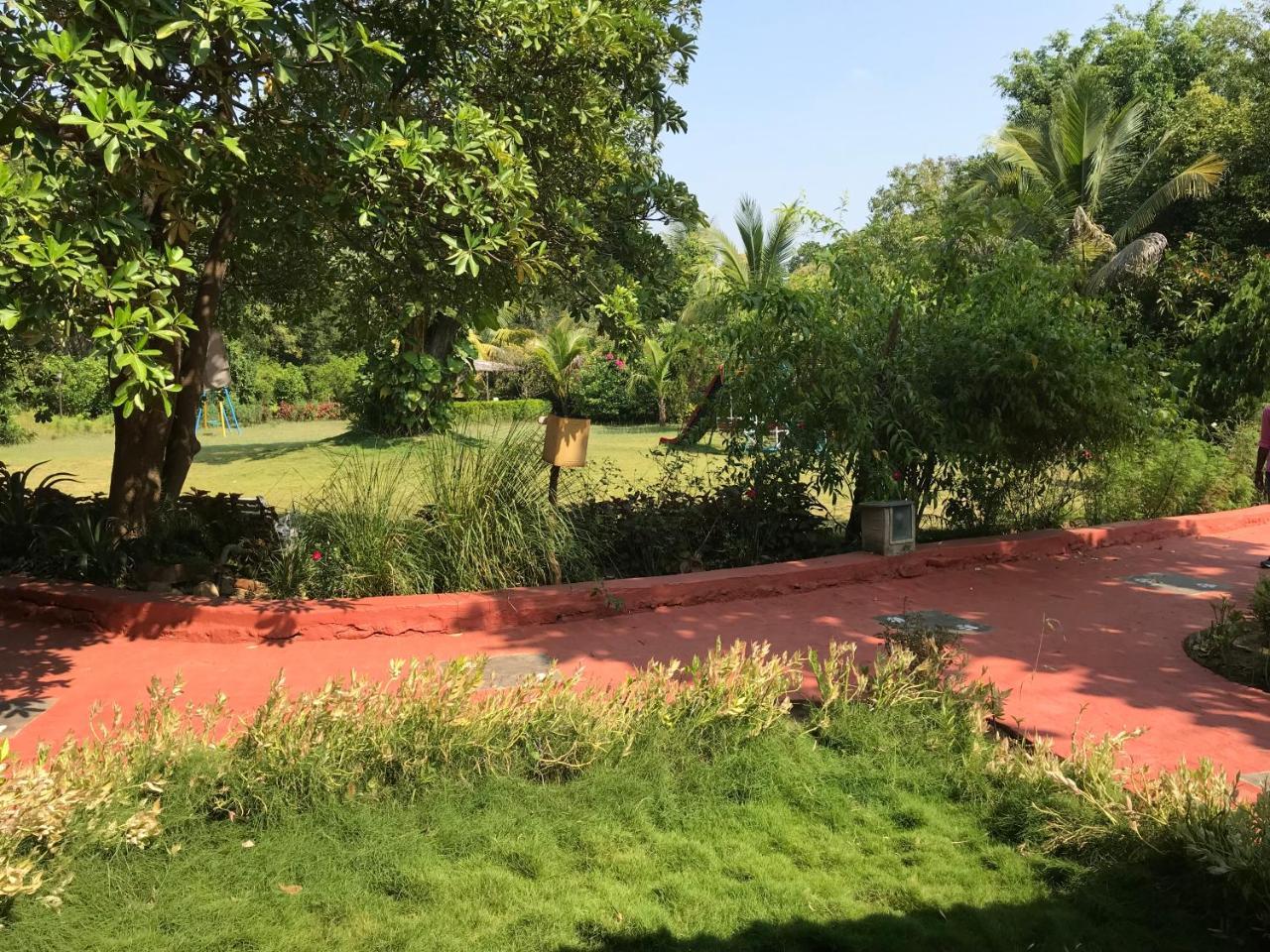 Baaz Jungle Resort Khawāsa Zewnętrze zdjęcie